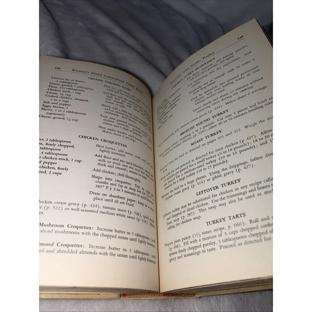 Vtg Womans Home Companion Cook Book 1943 P.F. Collier‎ & Son Cookbook Hardback